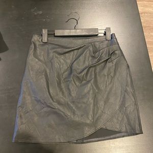 Faux leather mini skirt
